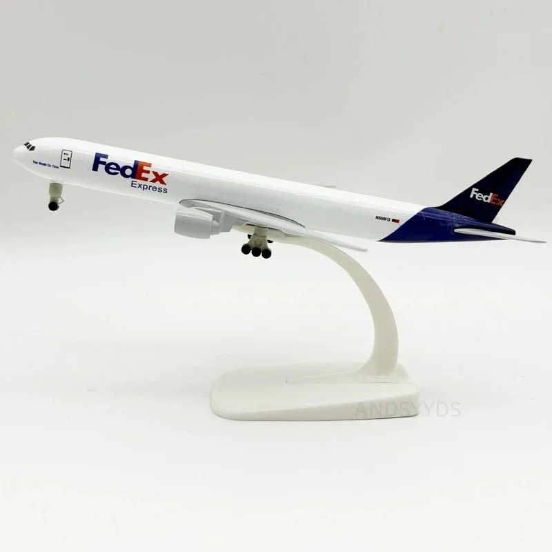 20cm Air FedEx Airways B777 Alloy Airplane 1/400 Scale Metal Aircraft Model With Stand Aviation Enthusiasts Decoration Display