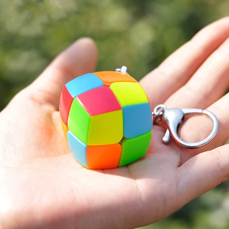 

Children Educational Toys Fun Cube Mini Third-order Cube Toy Keychain Pendant Little Buns Pyramid Gear Maple Leaf Molding Cube