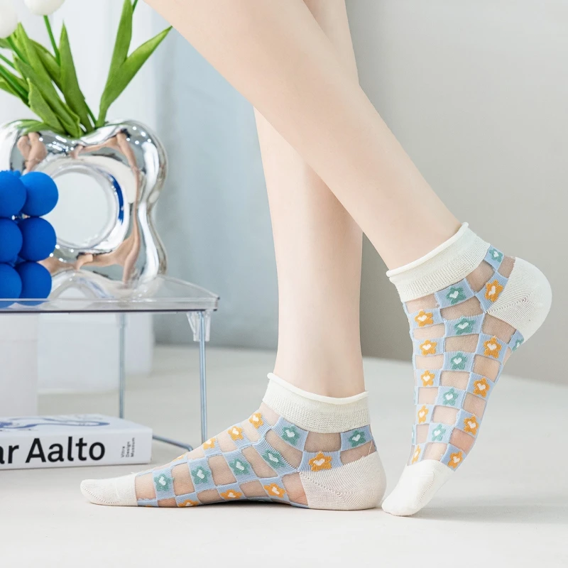 2026 Neu 5 Paar Koreanische Sommer-Damensocken Modische Sexy Transparente Spitzensocken Damen-Baumwollsocken mit Aufdruck Damen-Knöchelsocken