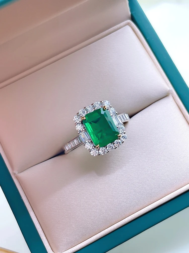 Everyday simple 925 sterling silver artificial Emerald ring inlaid with high carbon diamond, versatile,  grade girl