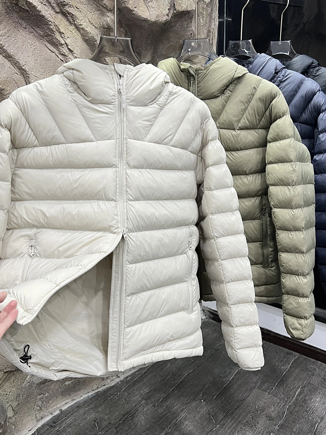 معطف إيطالي Sle LEAVO JOHNSON Gold Label Tech P قطن للرجال في الهواء الطلق بقلنسوة Jaet خفيف الوزن من القطن الدافئ لفصل الشتاء