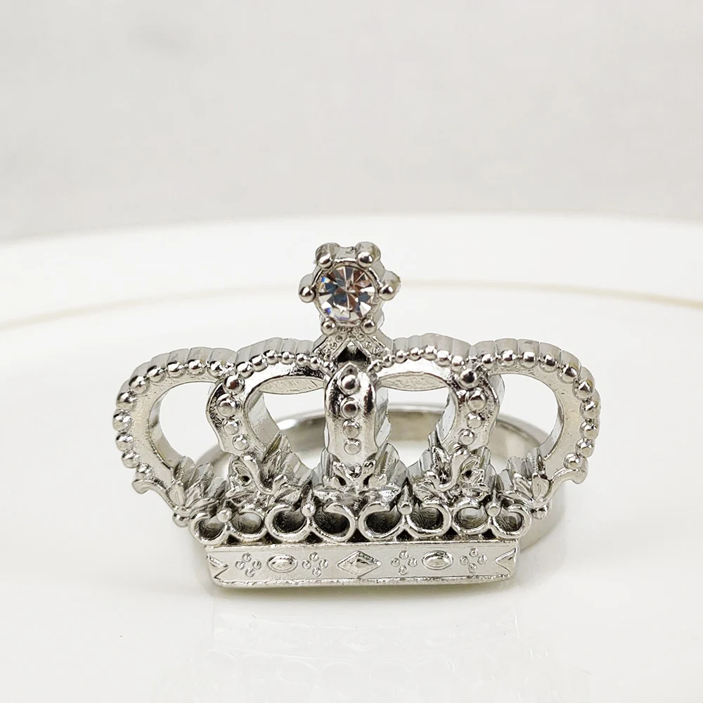 6pcs/Set Crown Napkin Rings – Gold/Silver Metal Serviette Holders for Wedding Banquet & Table Decoration
