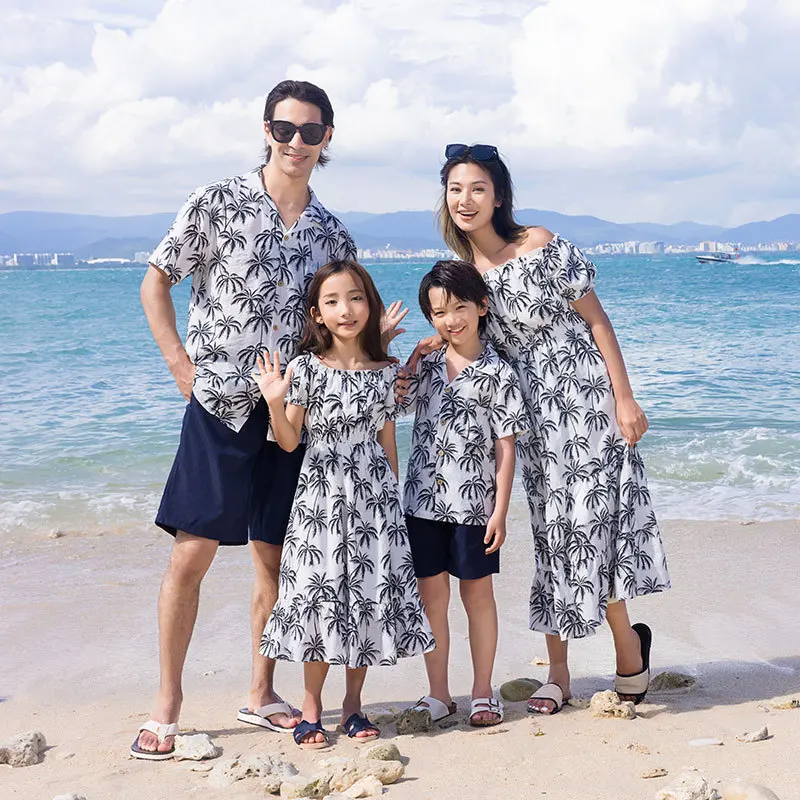 Family Fashion Beach Mother Father and Son Kit Vacation 2024 Mom and Daughter Equal Party Dresses Dad and Kid Boy Clothes Sets