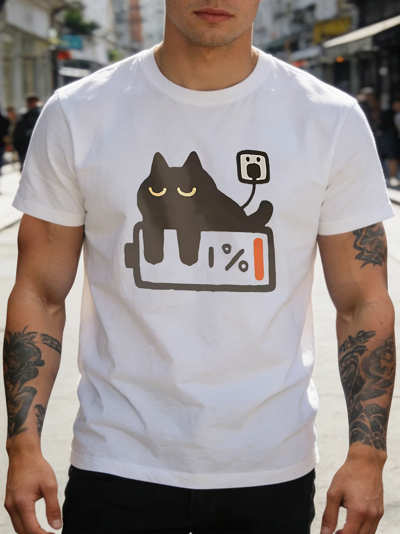 Street Fashion Outfit For Men - Kaos Pria Biru Royal dengan Cetakan