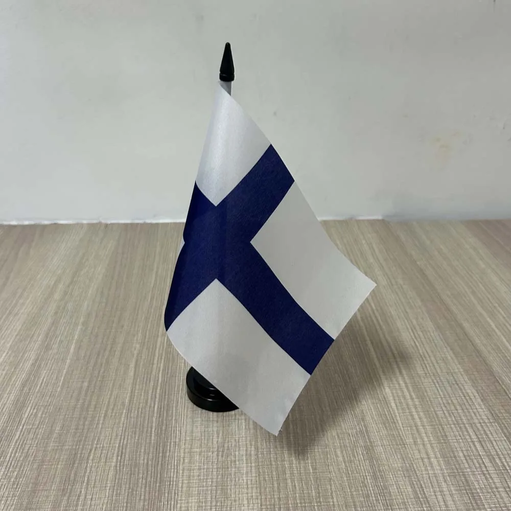 Office Desk Flag of Finland Flag 14x21cm polyester Desk Ornaments Flag  mini Finland Country  flag for decoration