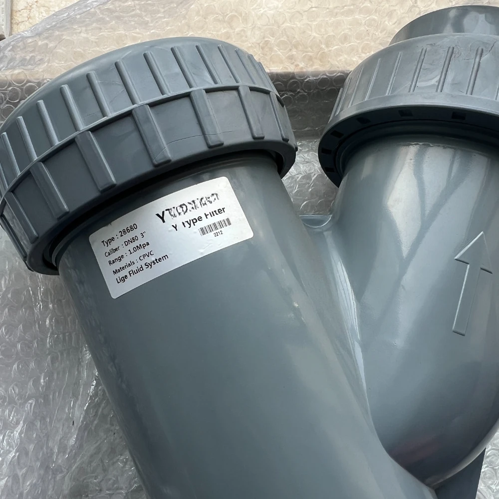 Direkte Versorgung CPVC Y-Typ-Filterflanschverbindung Rohrventil mit glatter Oberfläche und Boxverpackung