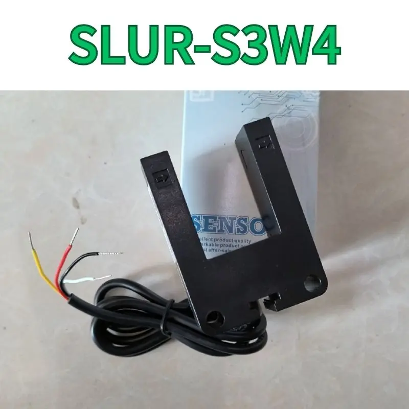 brand-new Suitable for Mitsubishi elevator leveling sensor SLUR-S3W4 Fast Shipping