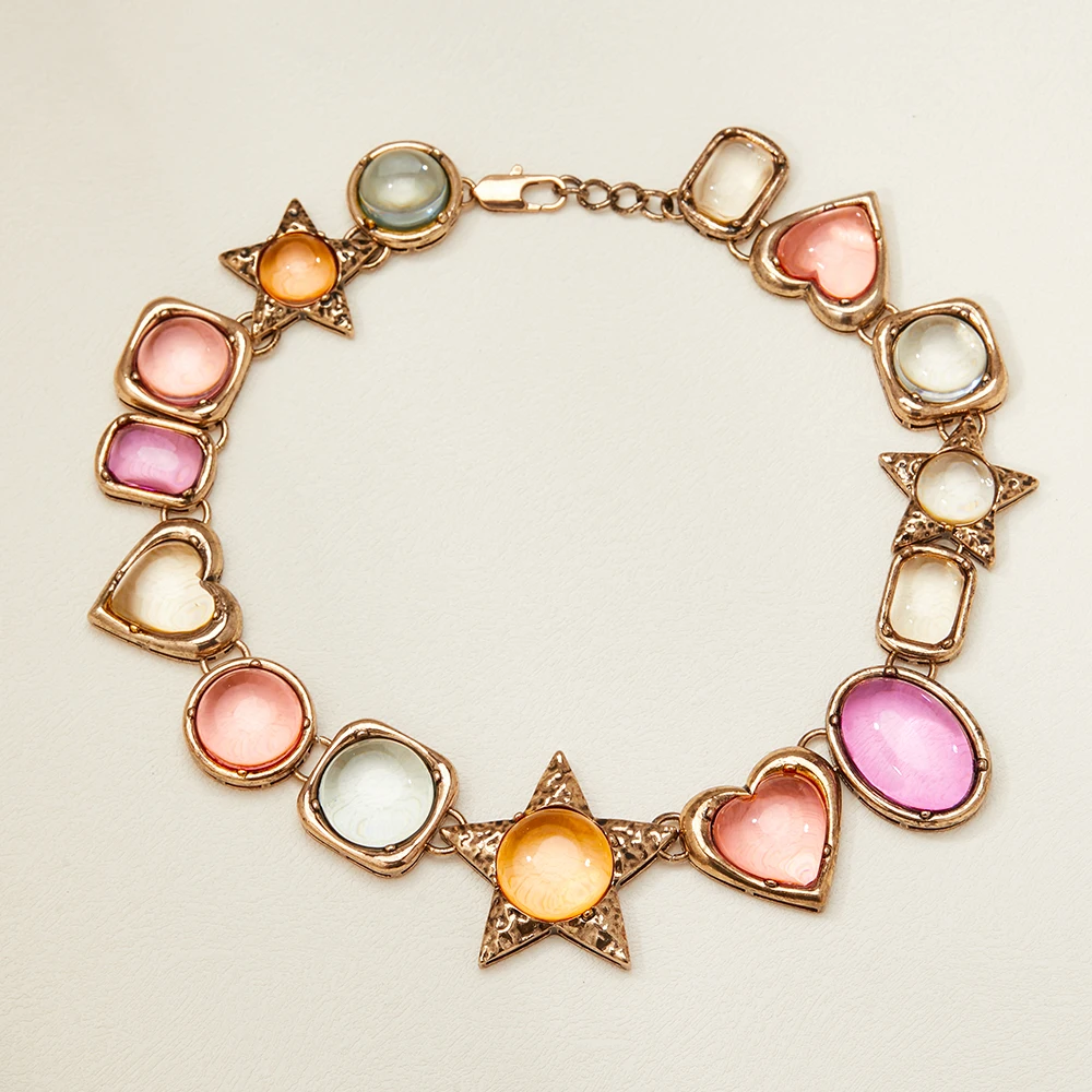 

2025 New Banquet Style Inlaid Resin Necklace Banquet Fashion Color Necklace Women Free Shipping