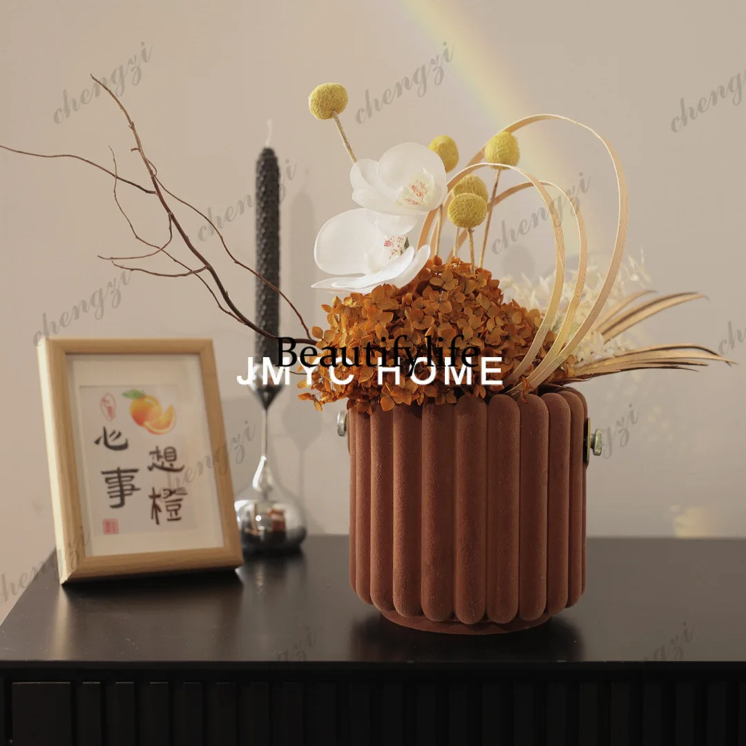 Light luxury, flocked vase, high-end sense, Nordic fake flower ornament, dried flower in living room, dining table decoration