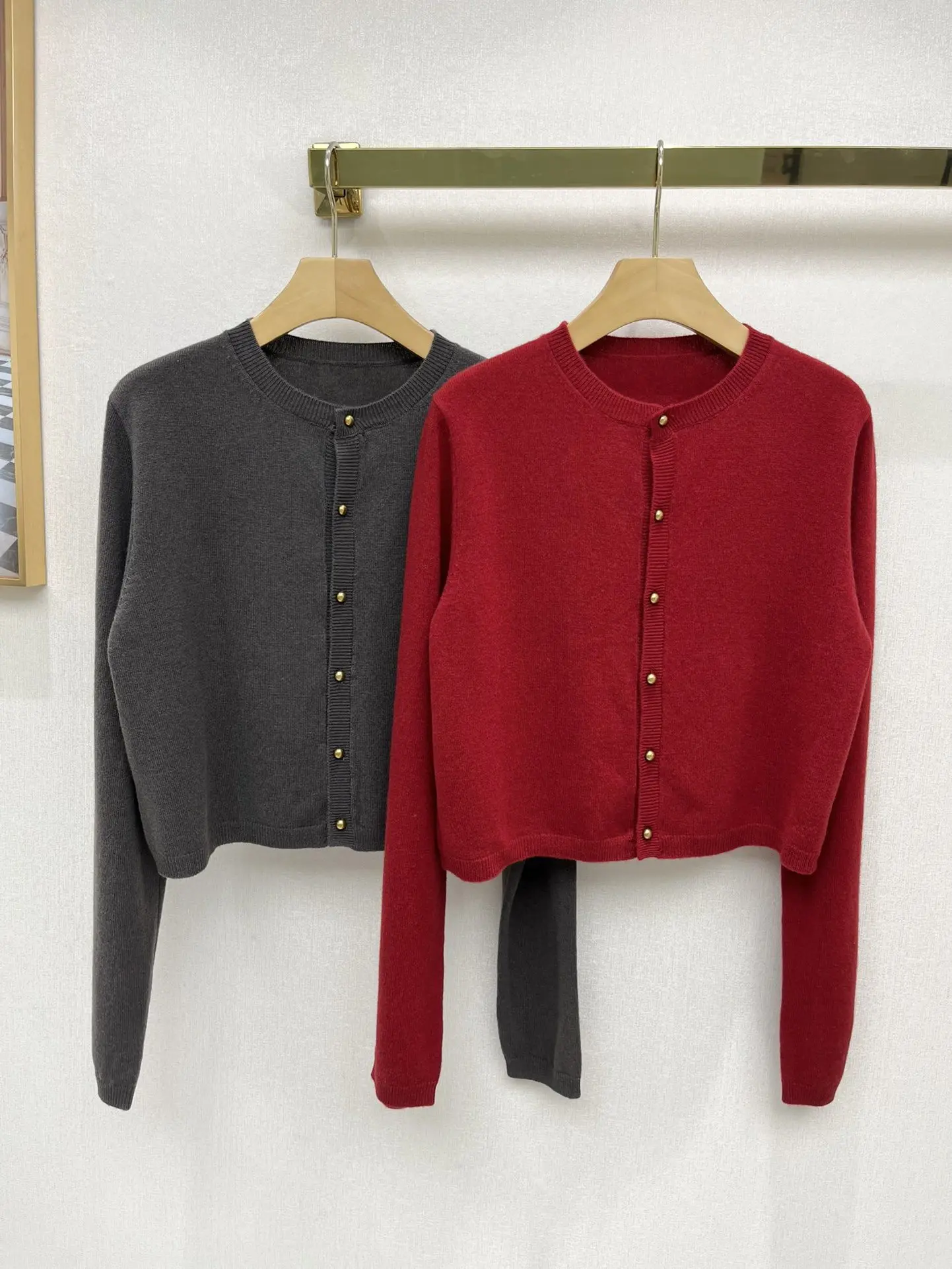 

New 2023 Winter Autumn And Women's ClothingSmall round Neck Cardigan 1027