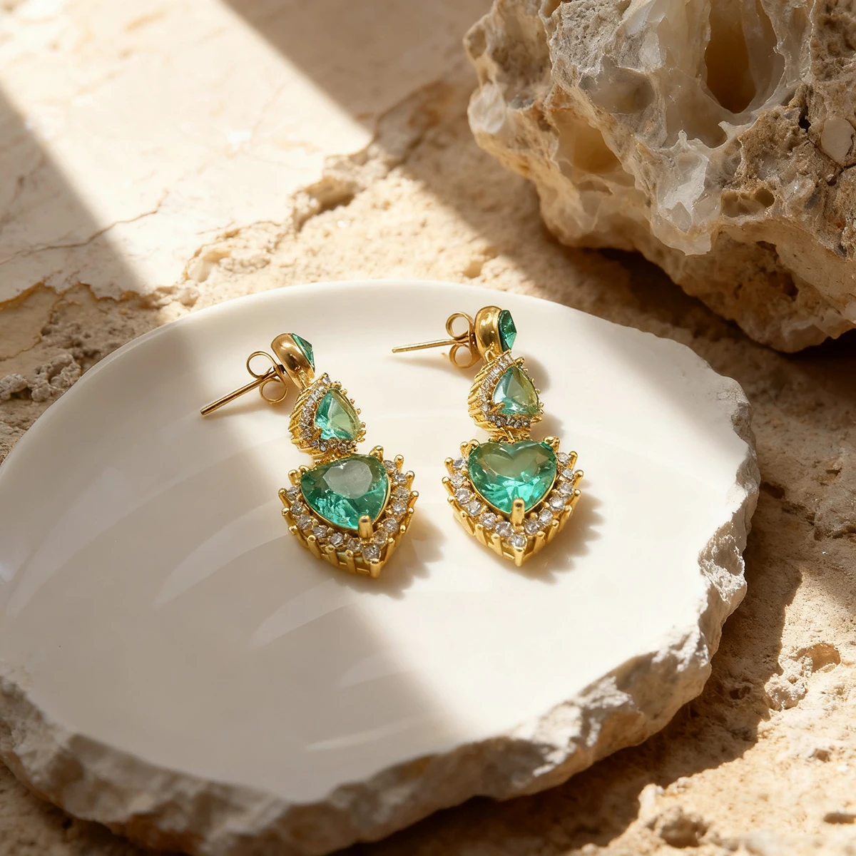 

SOVOB Romantic Elegance Light Green Heart-Shaped Zircon Pendant Earrings Fashionable Lolita Style Perfect Match For Women's Gift