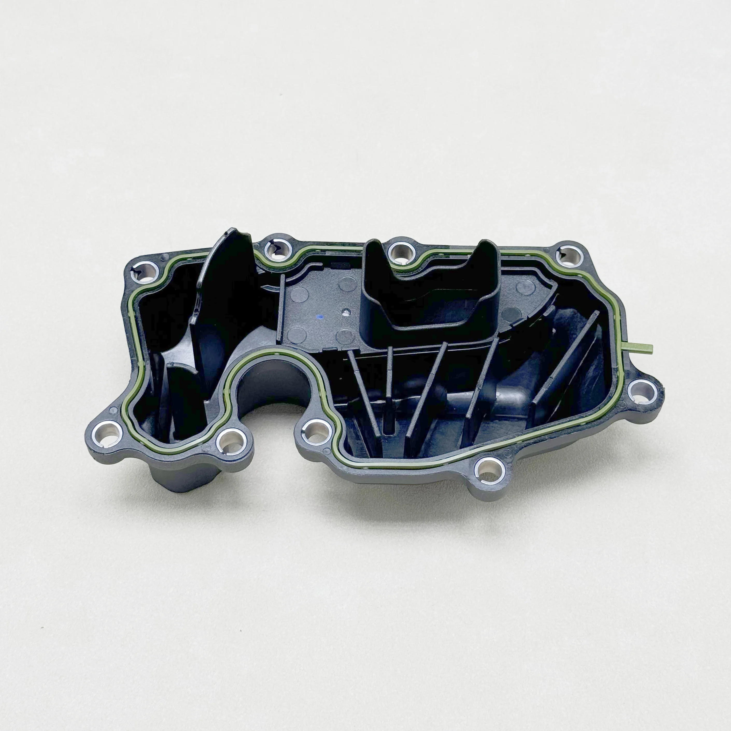 PCV النفط الاستراحة فاصل 06J103464 06J 103 464 06H103464L 06J 103 464 06H103464M ل A3 A4 Q5 TT VW CC جولف بيتل باسات