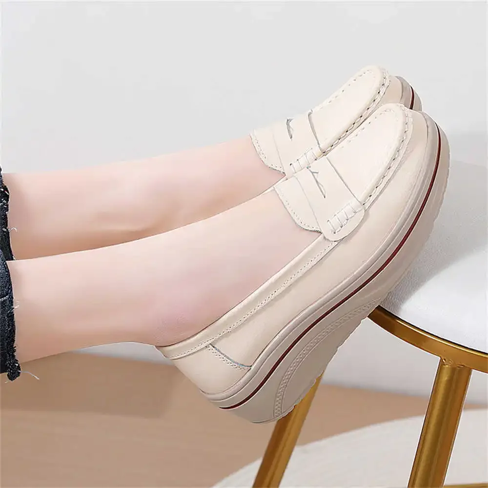 

Low Size 41 Women's Hawaiian Tennis Sporty Woman Shoes Luxery Sneakers Women Sport Gym Basket Trending Products Gifts