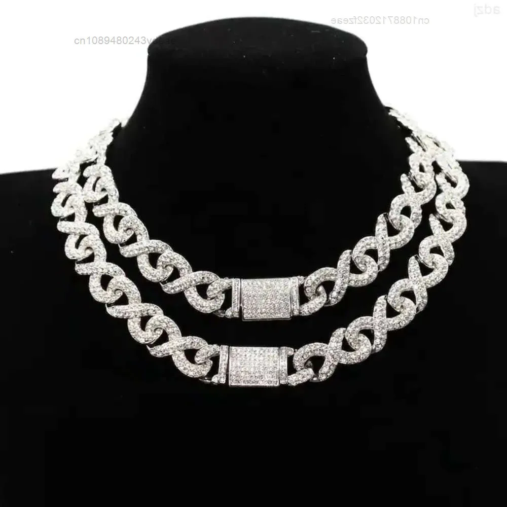 

Хип-хоп стерлингового серебра 925 пробы 15 мм Iced Out кубинская цепочка Vvs Муассанит Алмазная кубинская цепочка для мужчин