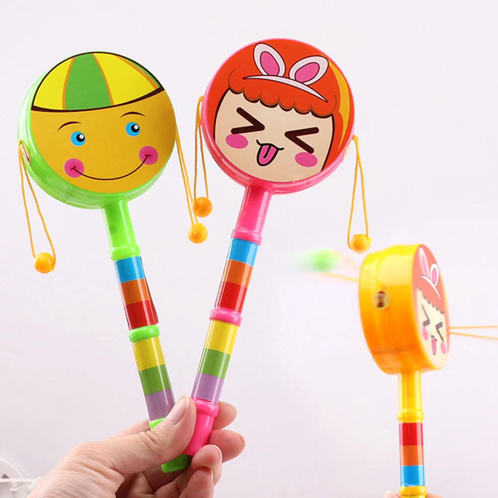 4개 세트 어린이 딸랑이 드럼 아기 손잡이 드럼 만화 패턴 부드러운 가장자리 유아 리듬 선물용 완벽한 장난감