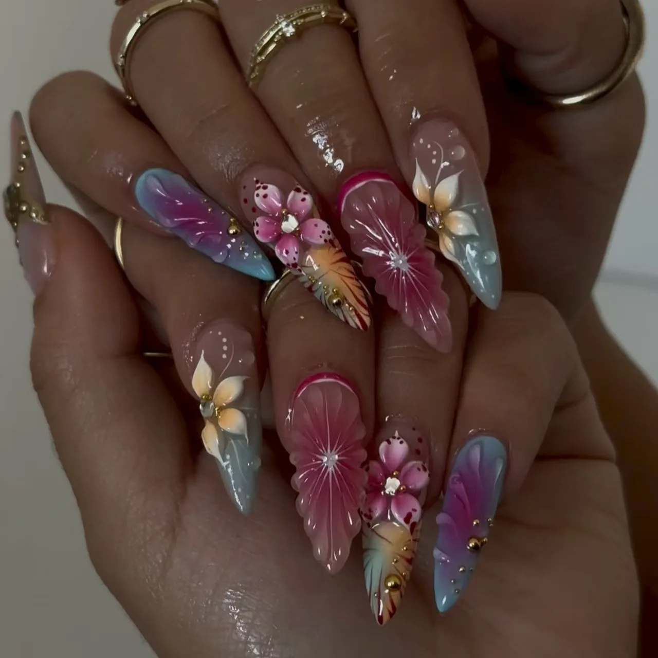 

24PCS Almond Press on Nails 3D Flower Colorful Gradient French Fake Nails for Women Golden Stripes Sweet Wearable Nail Manicure