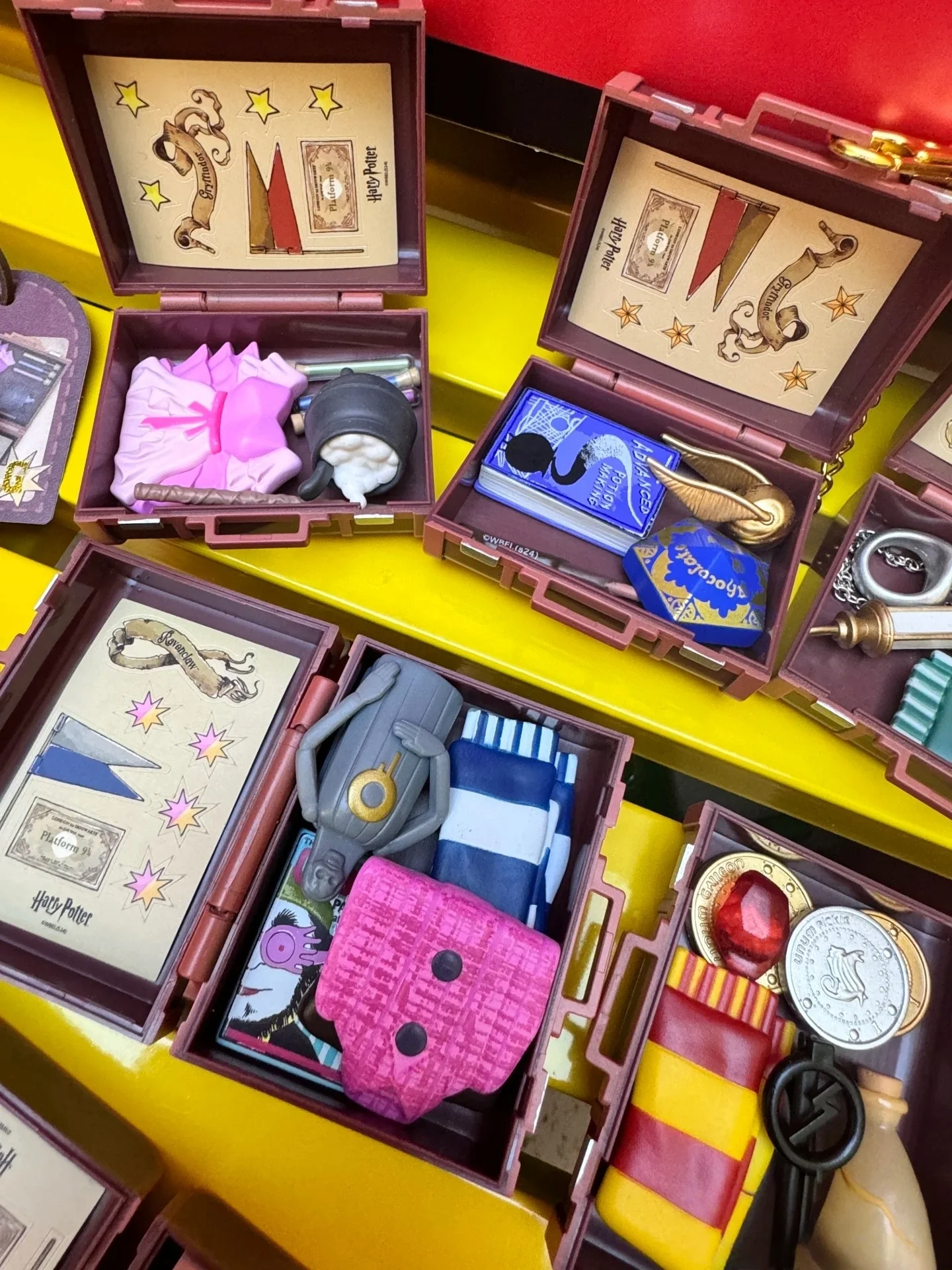 МИНИISO Гарри Поттер серии Хогвартс Школа колдовства и волшебника чемодан слепая коробка кулон Гермиона слепая сумка surprisegift