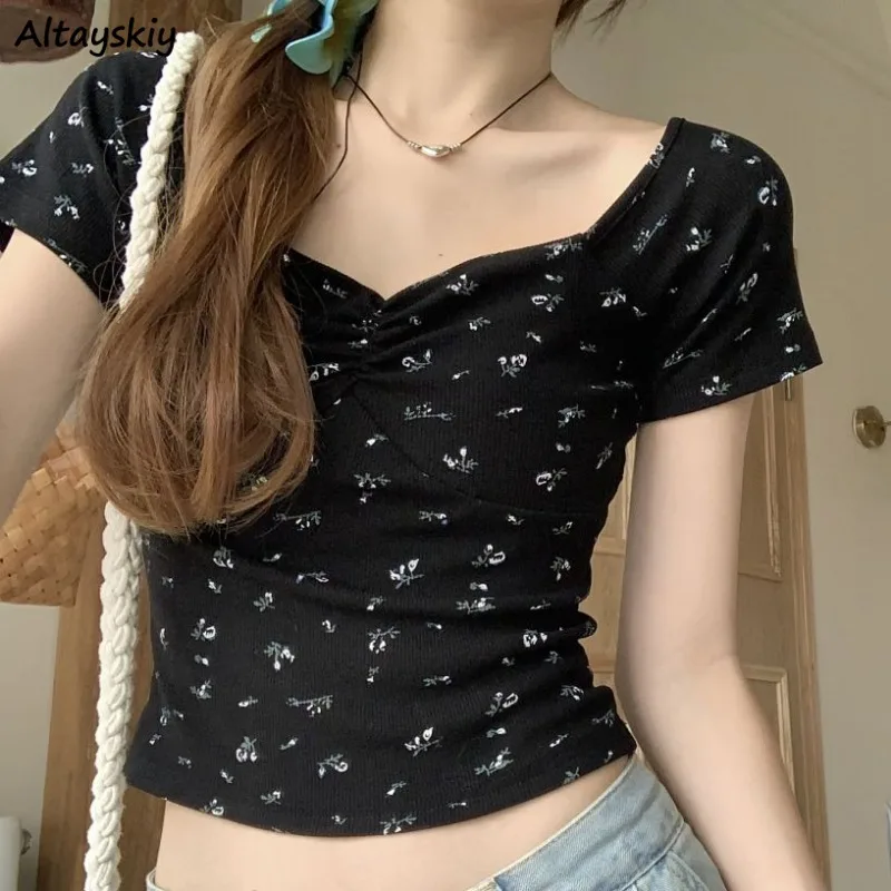 

Printed T-shirts for Women V-neck Skinny Korean Style Summer Tops All-match Sexy Girls Ins Fashion College Young Short Sleeve