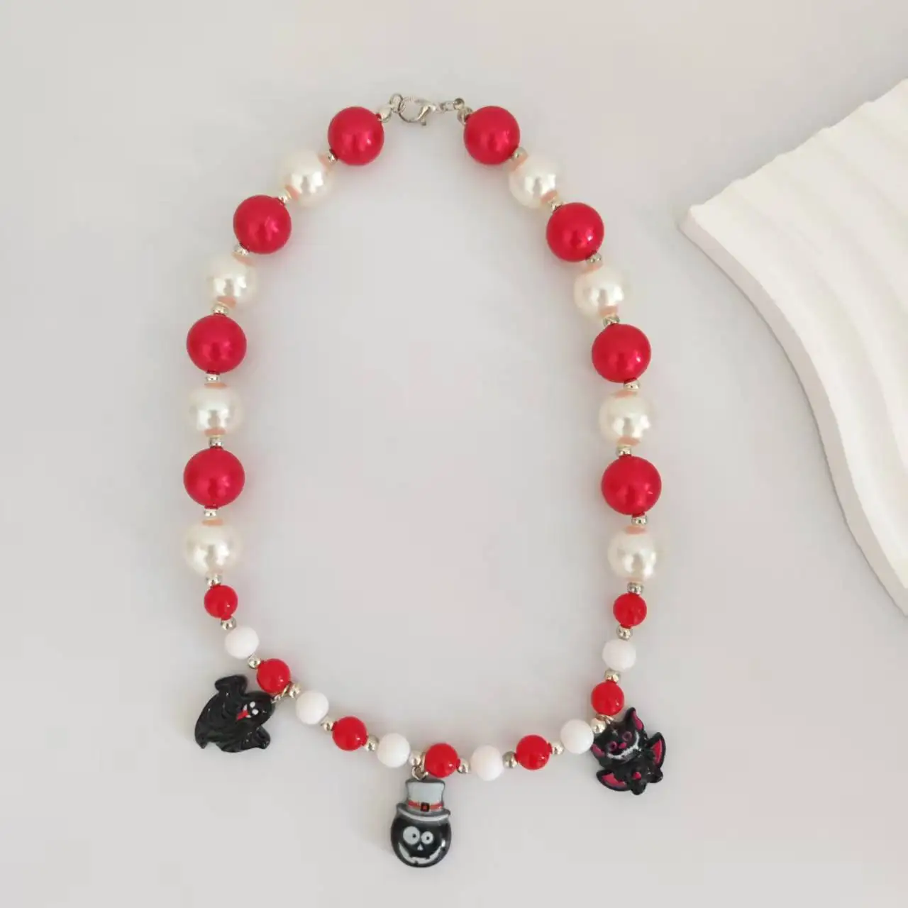 

Children Halloween Handmade Necklace Clavicle Red White Pearls Chain Jewelry Accessories Vampire Pendant Choker Gift