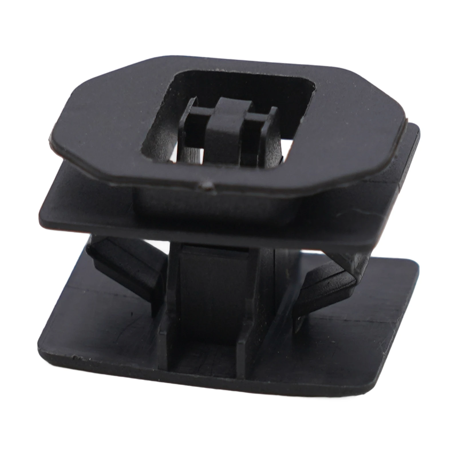 

Rocker Panel Moulding Clips 6G1Z5410182A, 10pcs Pack, Black Nylon Material, Ensures a Secure Fit for Ford 500 2005 and Above