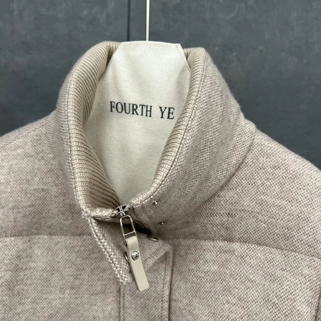 Outono e inverno nova alta qualidade pele brilhante ganso para baixo jaqueta emenda de malha para baixo jaqueta estilo retro feminino