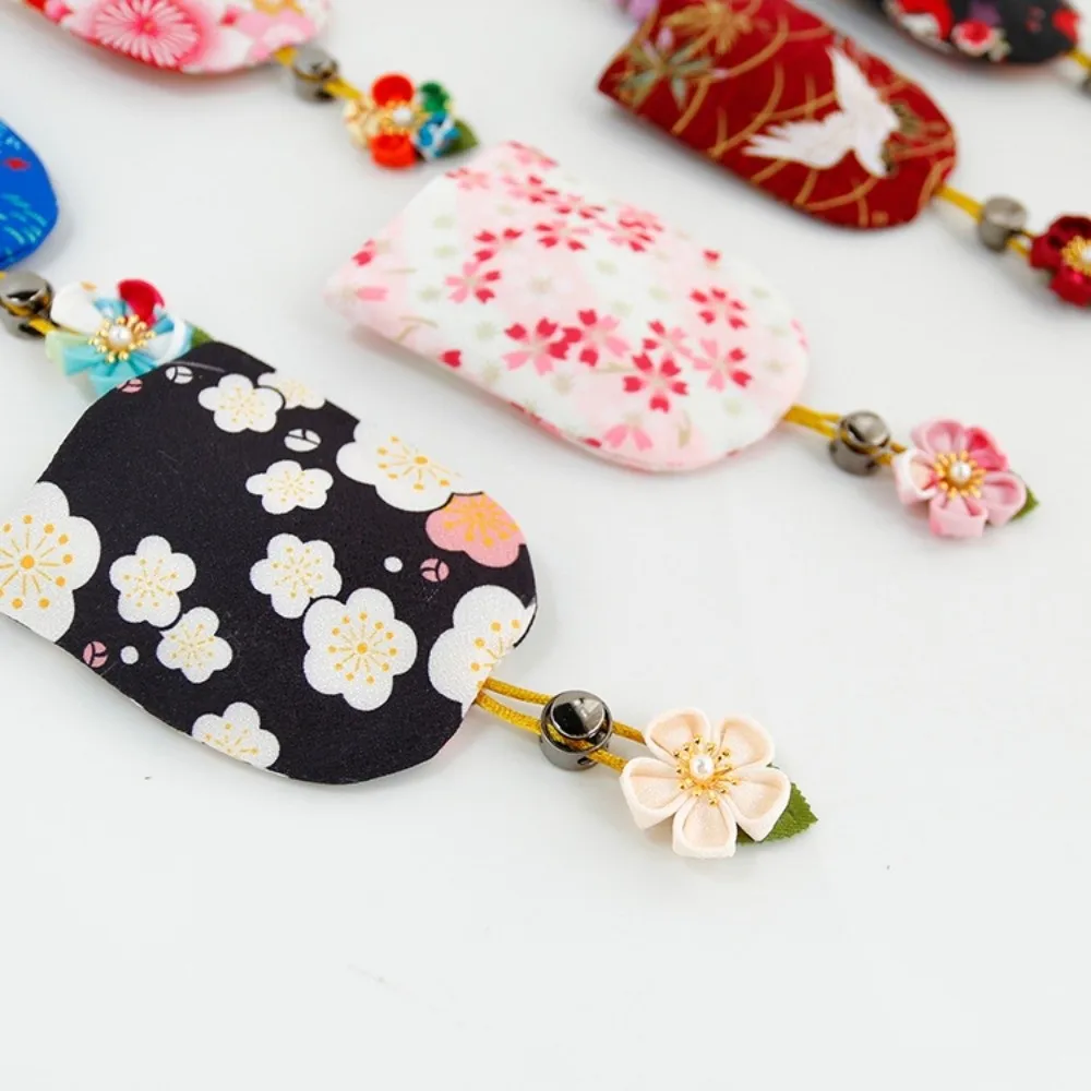 Japanese Style Pull Out Key Case Pull Rope Mechanism Portable Fabric Key Holder Keyring Storage Arch Kitty Keychain Bag