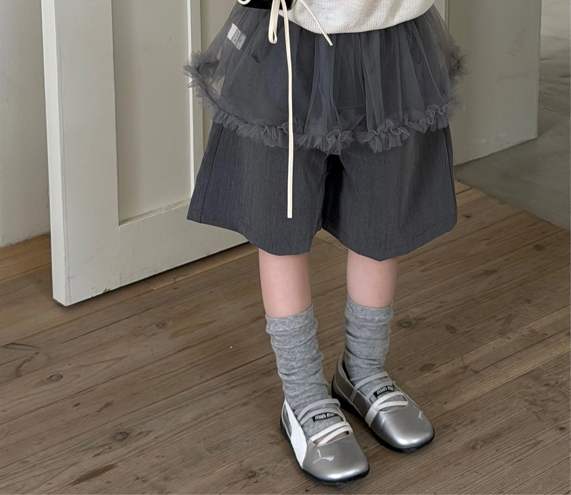 Girls Shorts 2026 Summer Suit Kids Thin Five Point Pants Mid Length Shorts Mesh Fake Two Piece Suit Pants