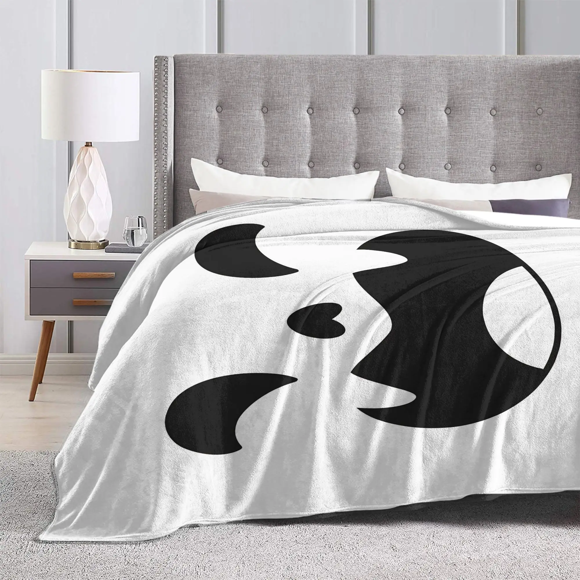 Happy Devil Face Kawaii Halloween Blanket Flannel All Season   Multifunction Super Soft Throw Blanket for Sofa Couch Rug Piece