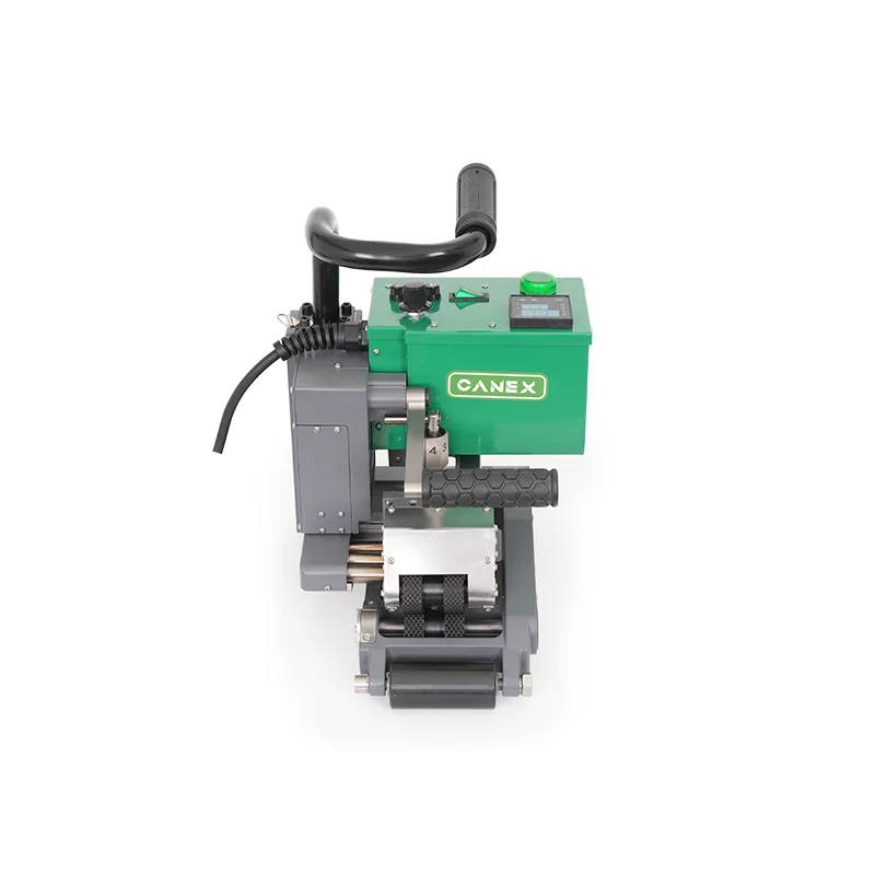 0.8 - 3.0mm Dam Liner HDPE Geomembrane Welding Machine CX900 for Pond Building Projects in Jordan
