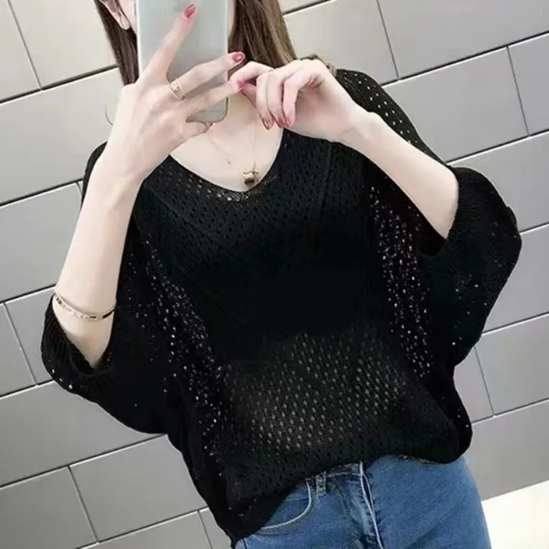1pc Women Loose V-Neck Hollow Knit Shrug Cover Up, Versatile Long Sleeve Lightweight Ice Silk Sun Protection Kimono Outwear Card