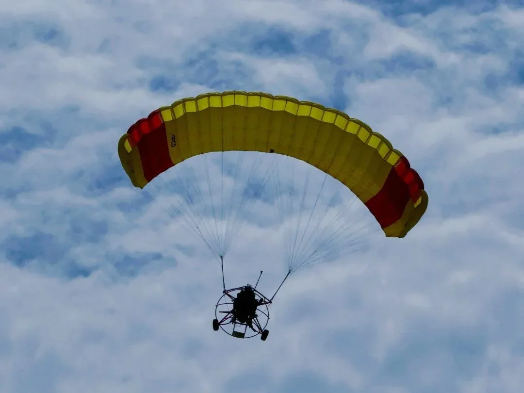 Higher Quality Wheel Powered Paraglider Island Beach Umbrella Beach Extreme Sports