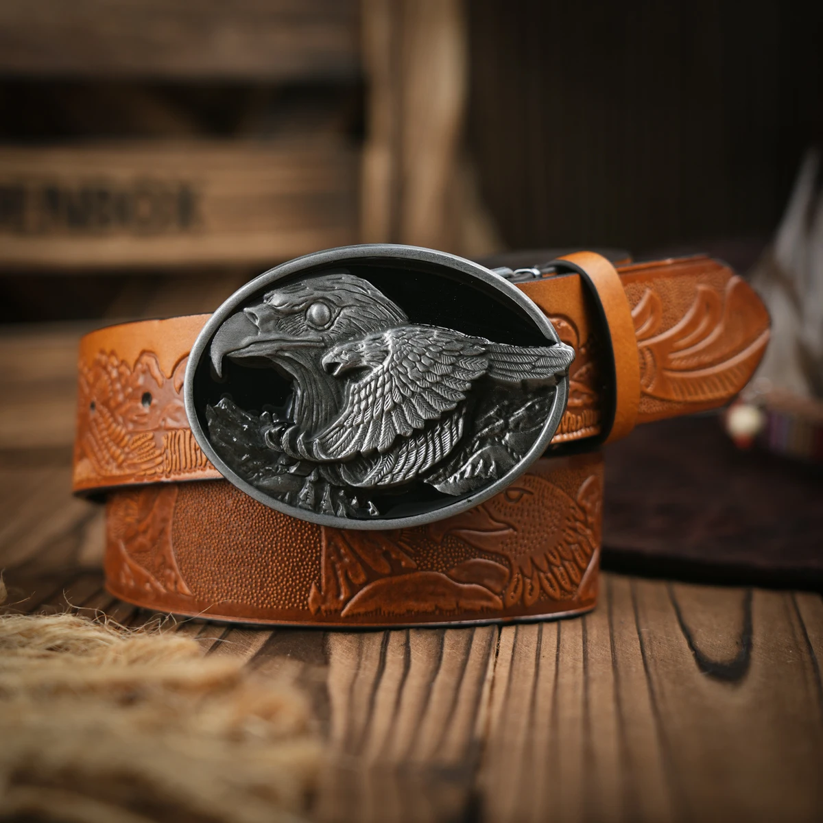 Ein lässiger, individueller Retro-Gürtel, Kleidungsaccessoire im Western-Stil, Metallschnalle, PU-Gürtel, geeignet für Männer und Frauen. – Detail 3