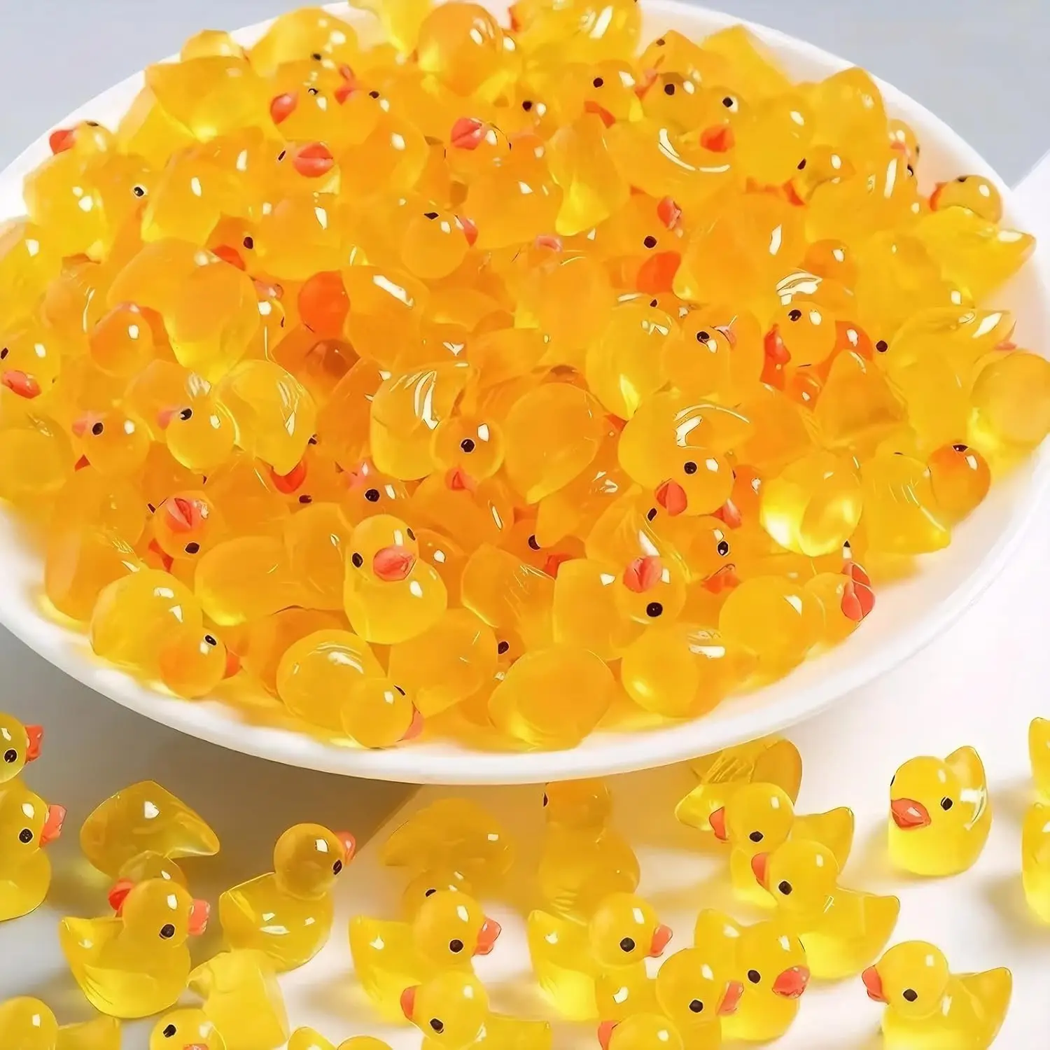 50/100 sztuk Luminous Mini kaczka mała żywica kaczka mała kaczka figurki luzem dla ozdoba do domku dla lalek mikro ogród DIY rzemiosło wystrój