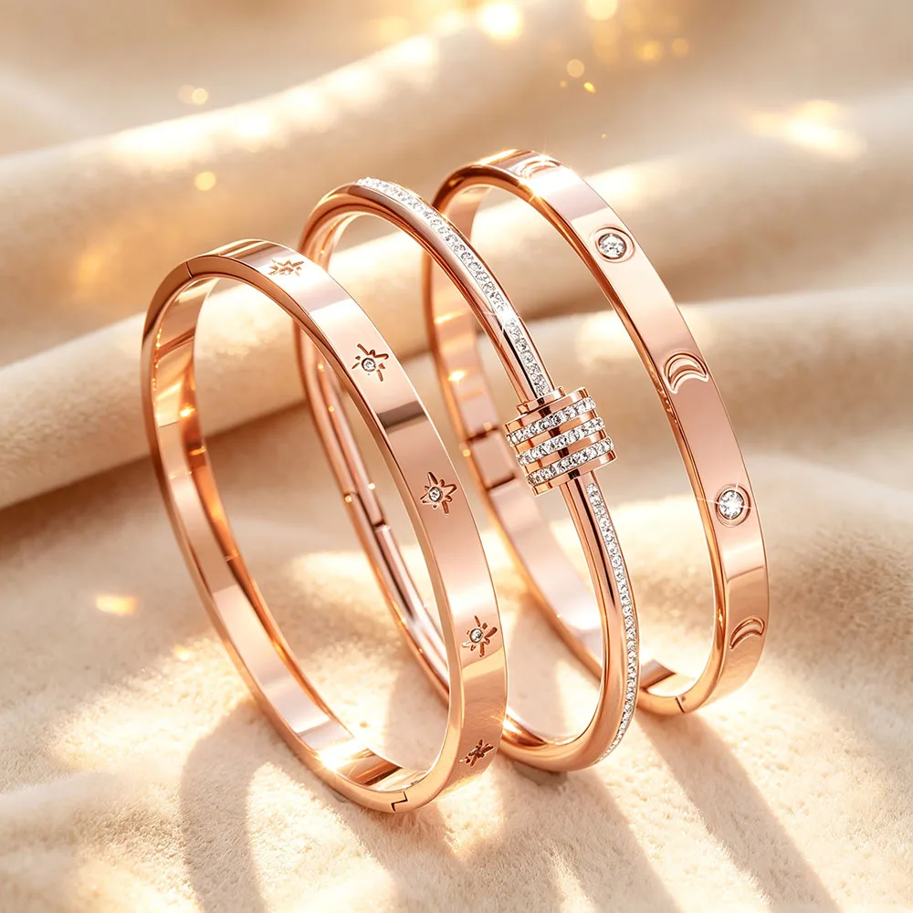 3-Piece Rose Gold Stainless Steel Bracelet Set, Women's Luxury Crystal Hourglass Star and Moon Zircon Clasp Bracelet, Waterproof, Non-Fading, Beautiful, Suitable for Holiday Parties and Gift-Giving