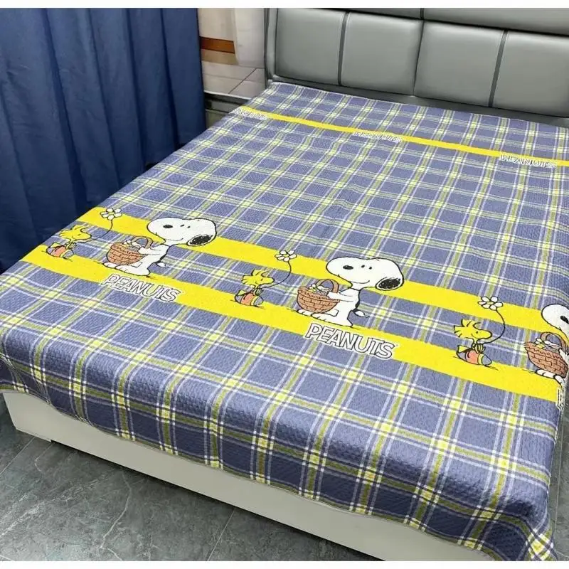 Snoopy Milk Cotton Bed Cover 200*230 Anime Cartoon Snoopy Anti-Slip Bed Cover Skin-Friendly Bed Cover Girls Bedding Gift