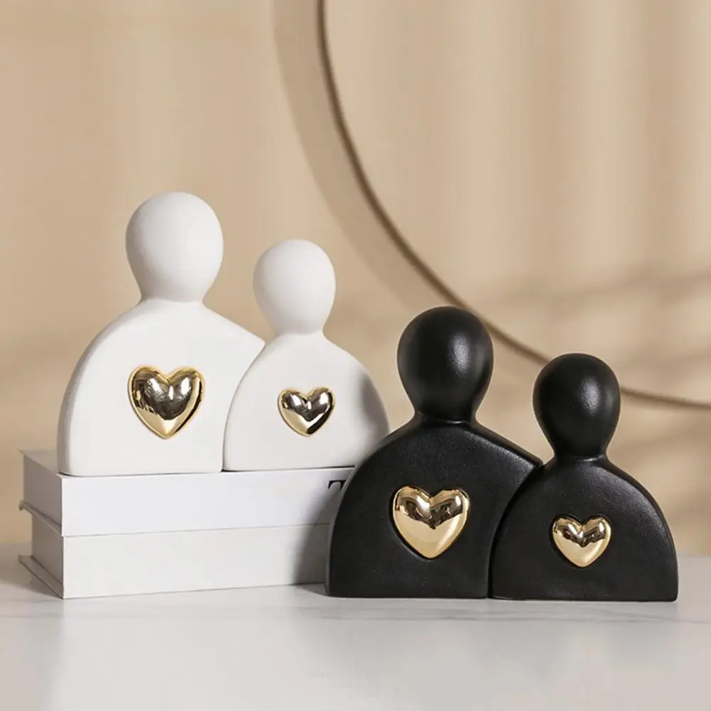 Romantic Couple Heart Sculpture Ceramic Couple Statue Hugging Kissing Lover Figurine for Wedding Valentine's Day Gift
