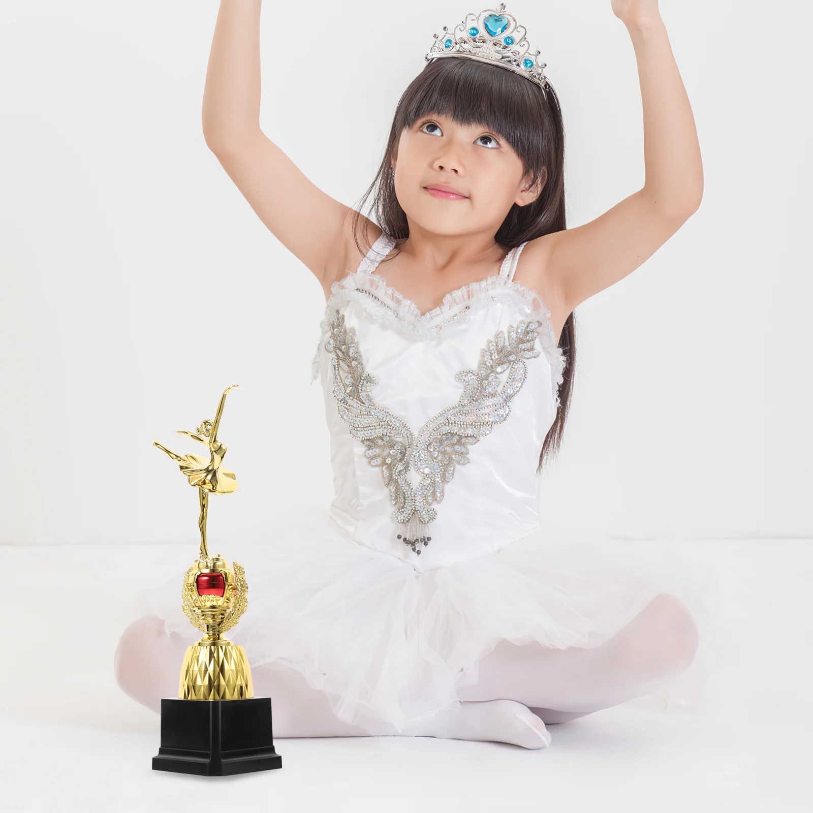 Small Dance Trophy Child Childrens Plastic Dancing Girl Statue Female Kindergarten Graduation Gifts