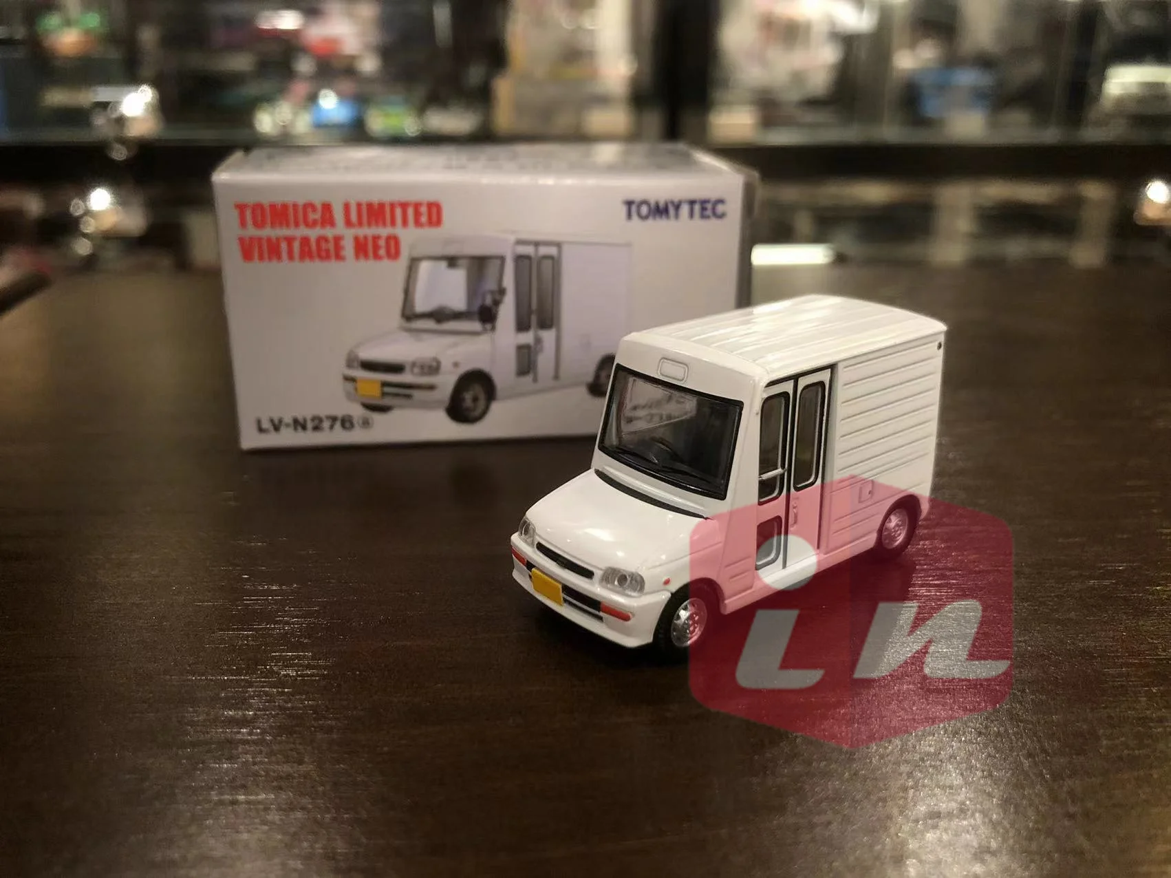 Tomytec 1/64 TLV LV-N276a daihatsu mira walkthrough van Diecast Model Car Collection Limited Edition Hobby Toys