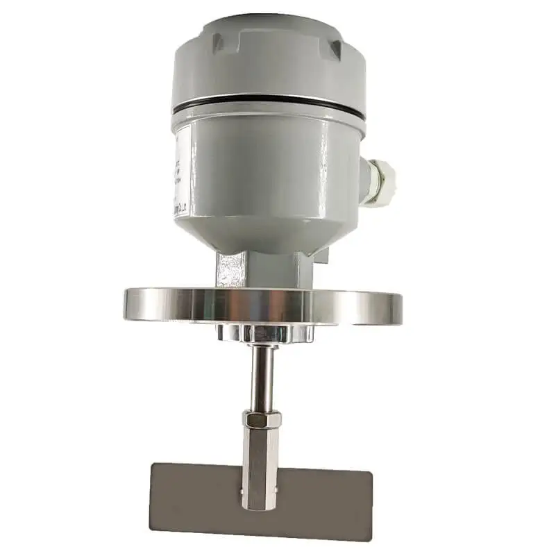 Solid bulk detection resistant rotary level switch with high pressure and high temperature