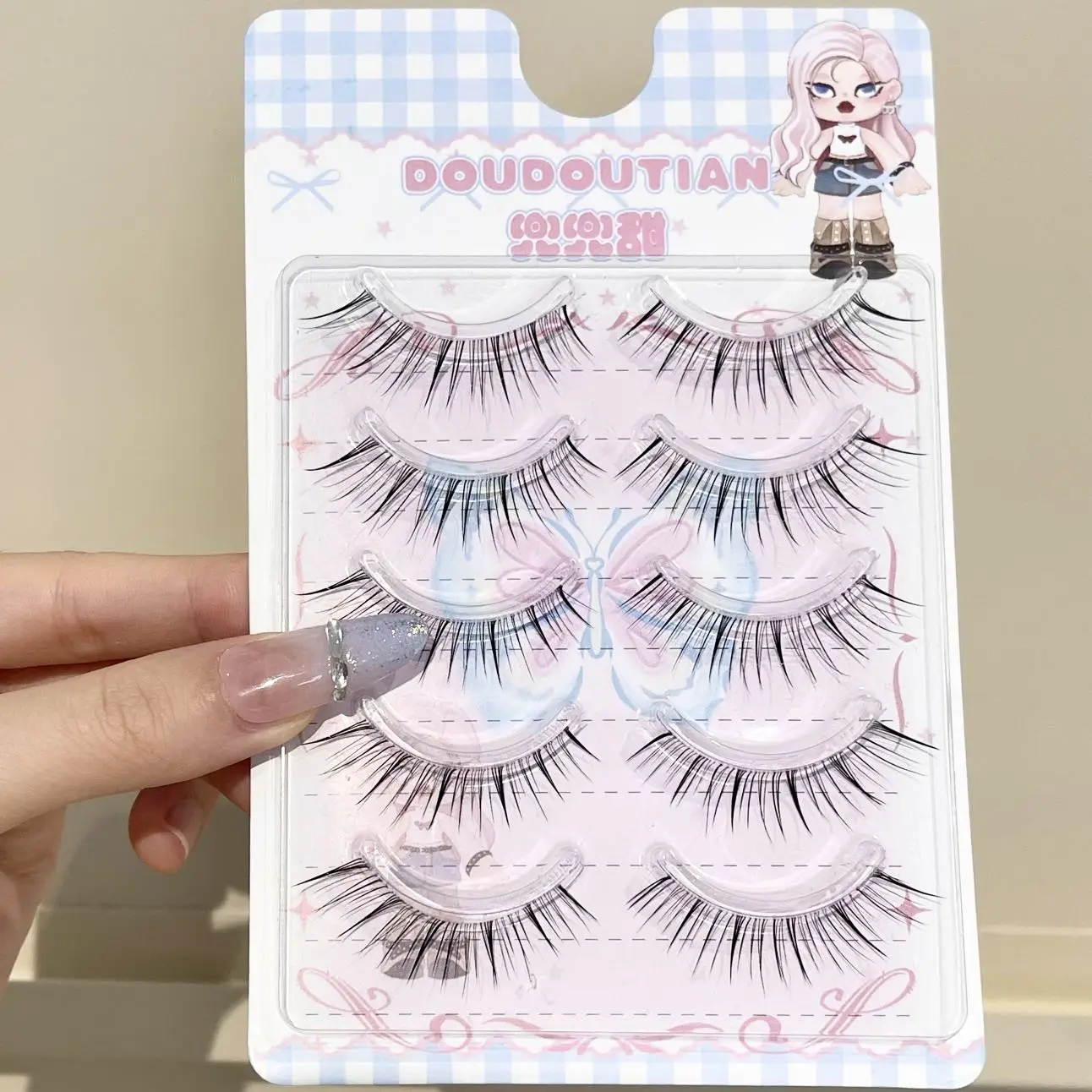 Doudoutian Sheer Violet Slanted Lashes Wispy Thin Clusters Clear Soft Band Lifted Eye Tail Daily Commute Nude Makeup