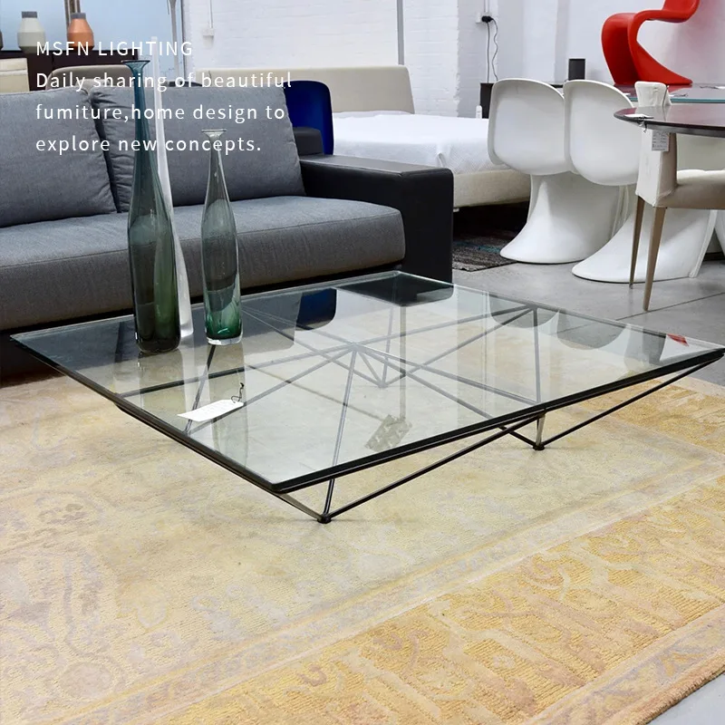 Mesa de centro geométrica de vidro