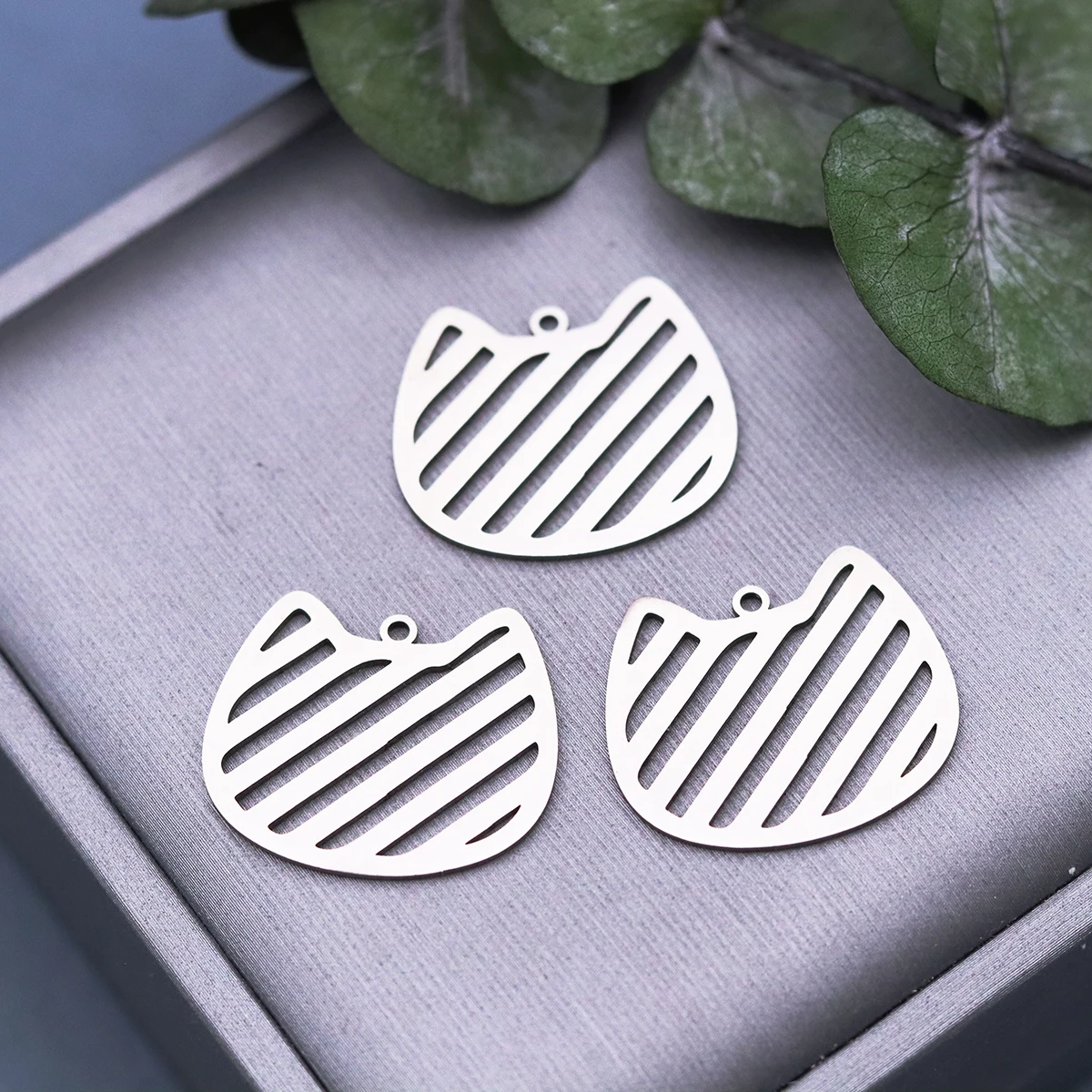 3pcs Lovely Striped Cat Charm Stainless Steel Pendant For Bracelet Necklace Handmade Jewelry Making DIY Accessories