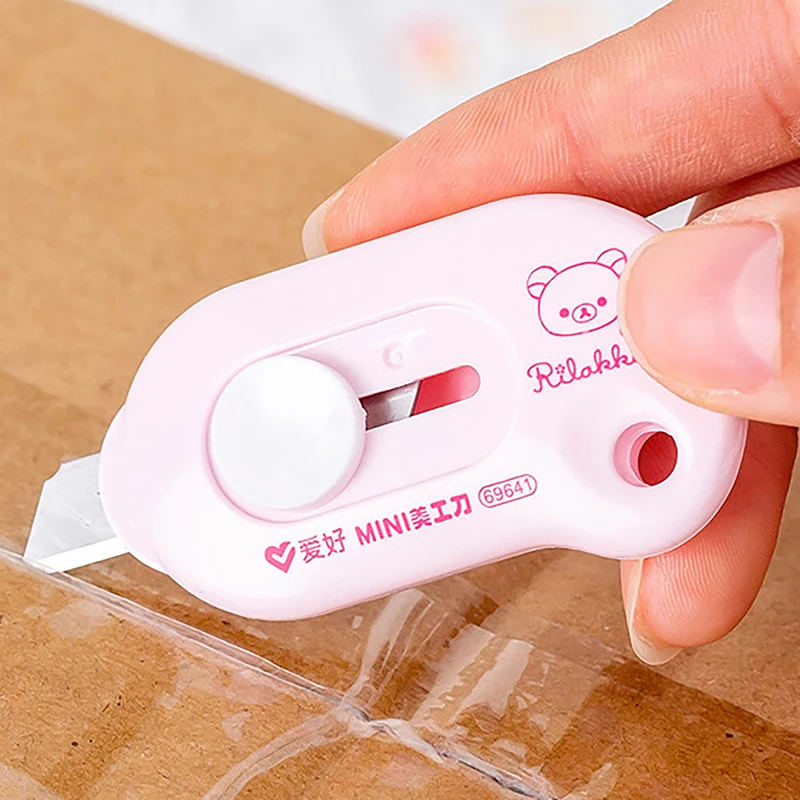 Mini Faca Utilitária Bonito, Faca portátil, Express Box Cutter, Papel de corte DIY, Papelaria Kawaii para escola e escritório, Cor Aleatória