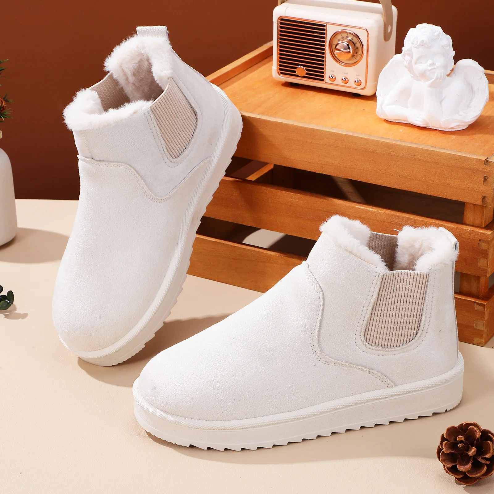 

Short Cotton Boots Women Girls Warm Insulation Soft Lining Comfortable Fit Slip Resistant Sole Winter Hiking