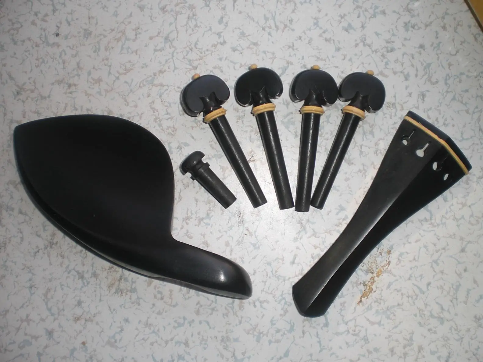 1 Set Ebony Violin …