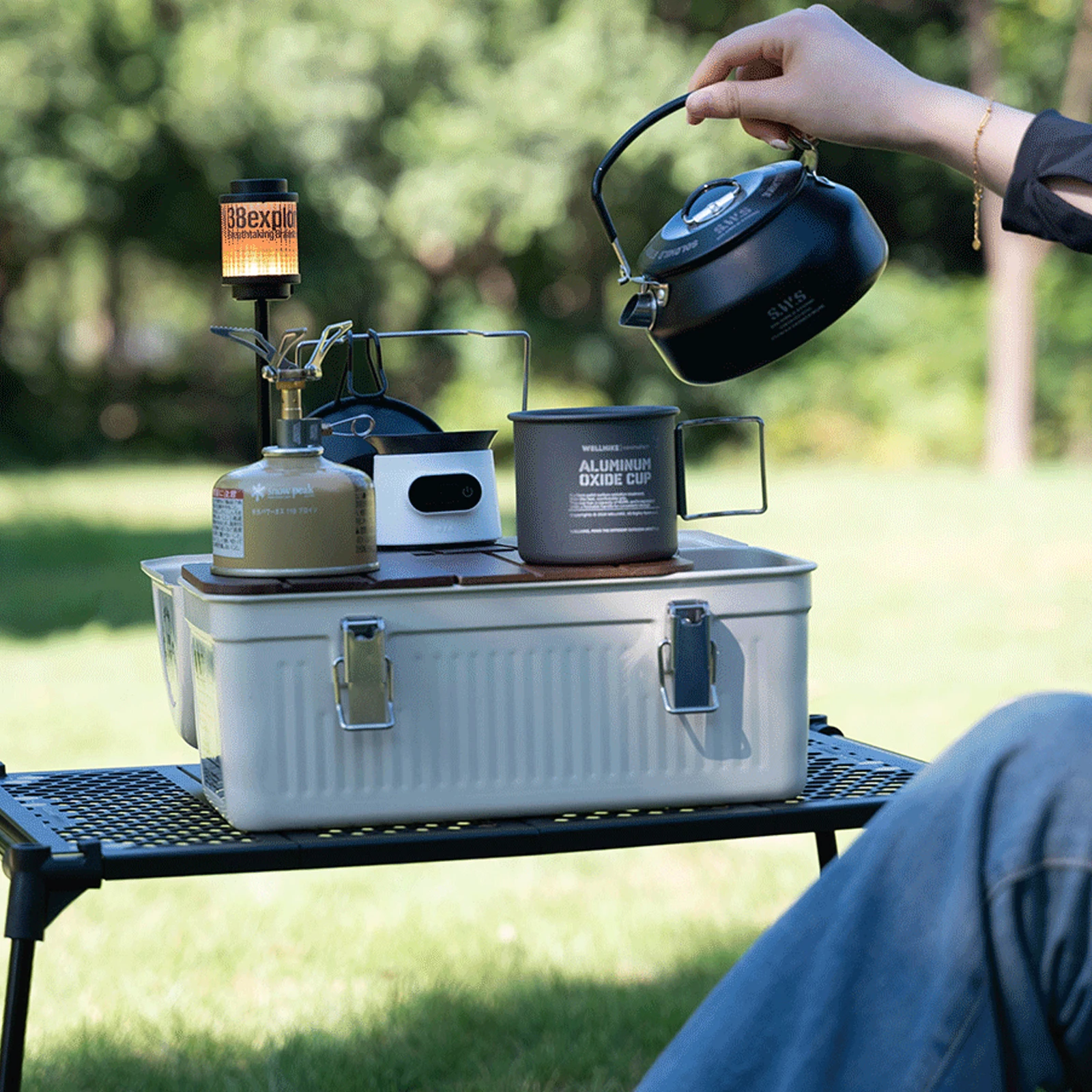 صندوق غداء معدني عتيق 9.4L تخزين فعال للمواد الغذائية والمشروبات وزجاجة مياه حاويات معدنية قديمة مع صناديق تخزين بمقبض ومزلاج