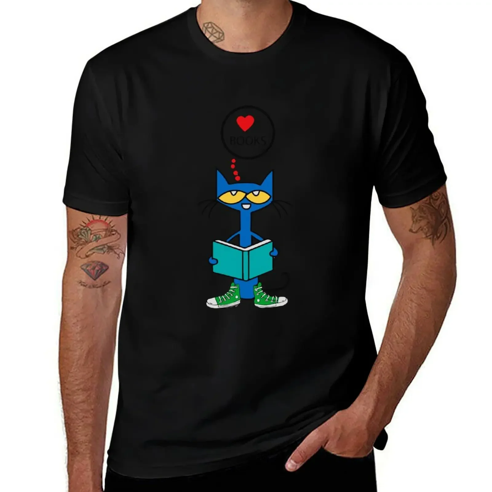 Pete the cat reading a book T-Shirt anime stuff customs sports fans blacks funny t shirts for men