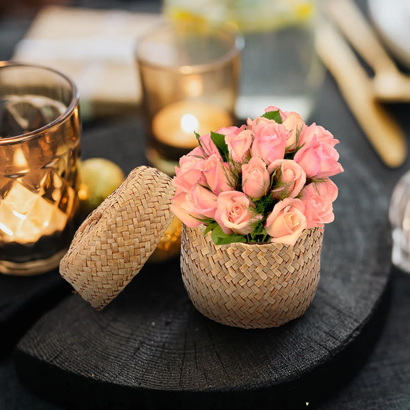 2Pcs Handwoven Seagrass Storage Basket Rustic Woven Flower Gift Box Lidded Desktop Organizer Household Sundry Box