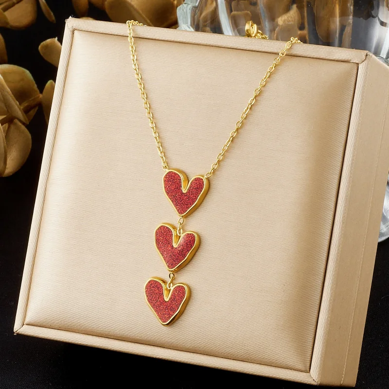 

18K Gold Plated 316L Stainless Steel Triple Red Glitter Heart Pendant Lariat Necklace for Women