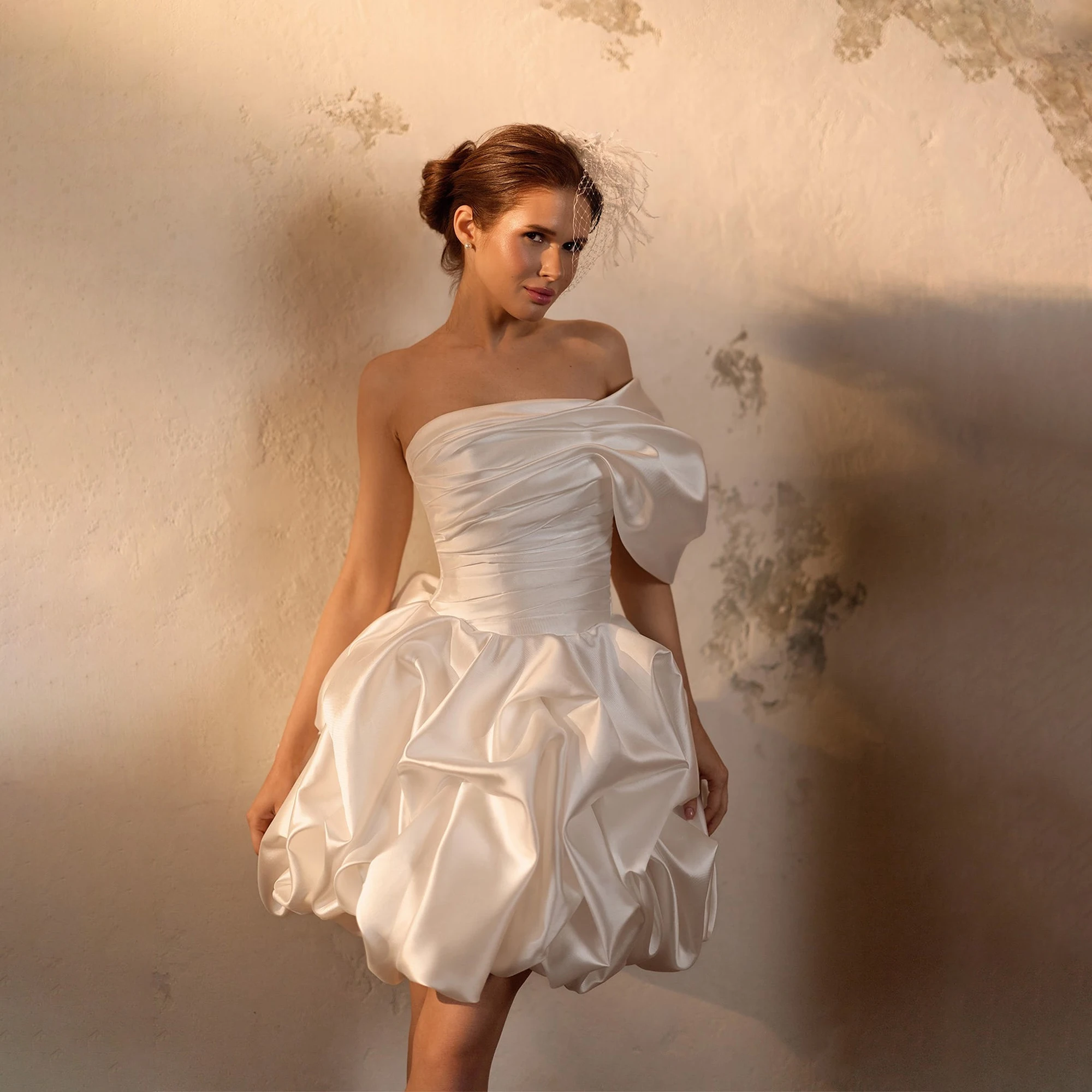 One Shoulder Satin Short Wedding Dress A-Line Ball Gowns Strapless Asymmetric Bubble Hem Cocktail Party Bridal Gown Customized